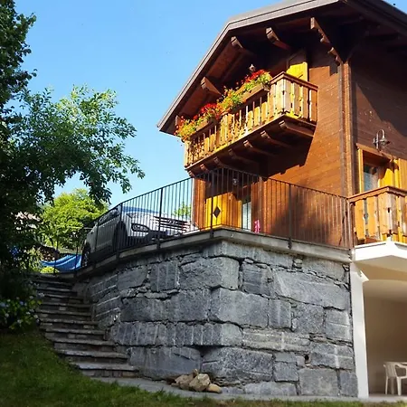 Nuovissimo Chalet In Legno * Vanzone