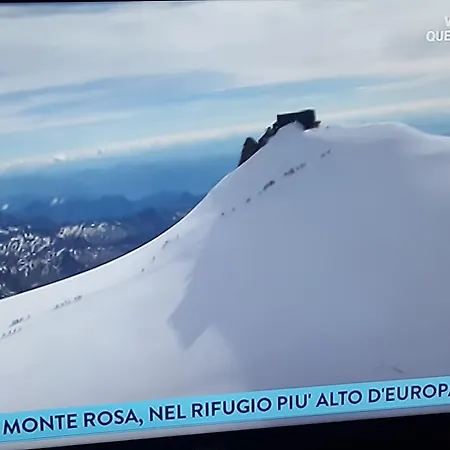 Nuovissimo Chalet In Legno Chalet